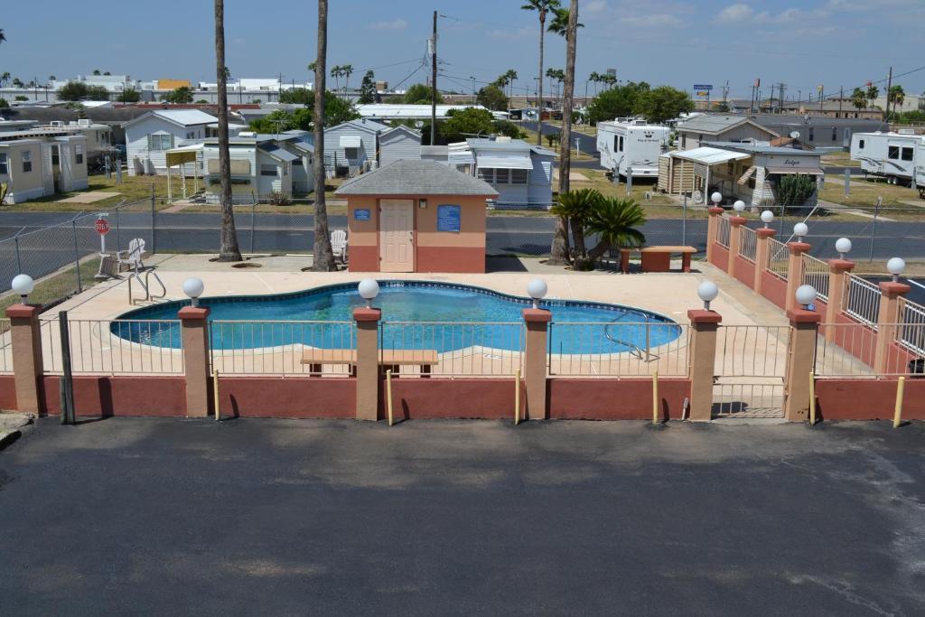 Deluxe Inn And Suites Weslaco Ngoại thất bức ảnh