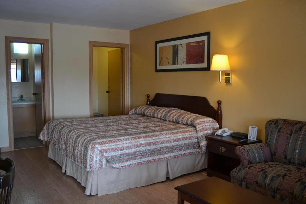 Deluxe Inn And Suites Weslaco Ngoại thất bức ảnh